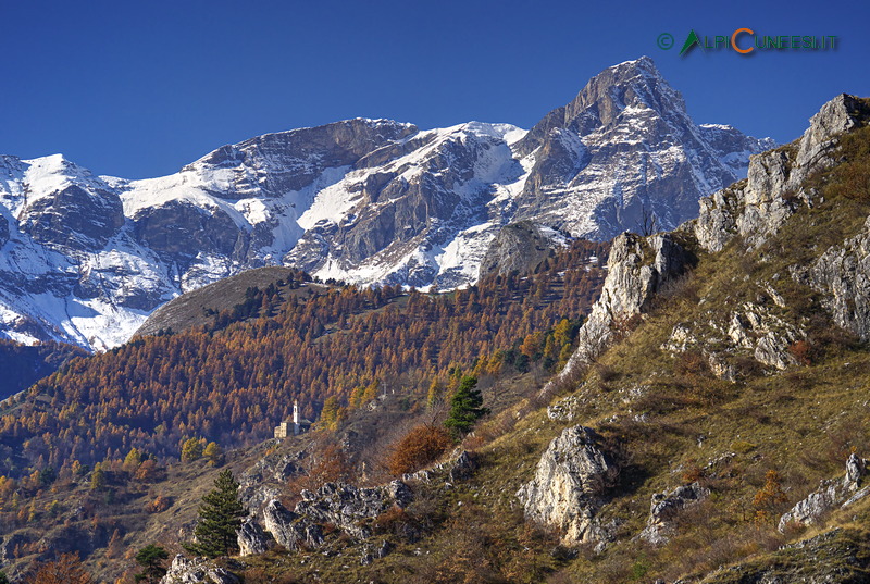 Valle Maira: il Santuario di Santa Maria di Morinesio e il Monte Chersogno (2015)