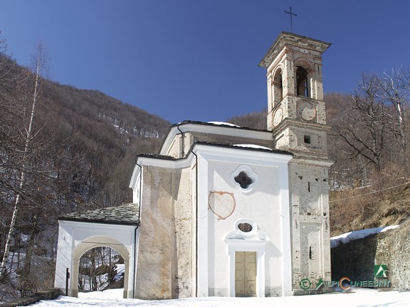 5 - La facciata del Santuario (2006)