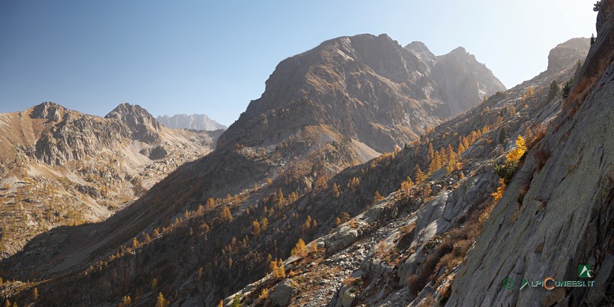 12 - La Val Morta e il Vallone del Prefouns dal sentiero per il Rifugio Questa (2022)