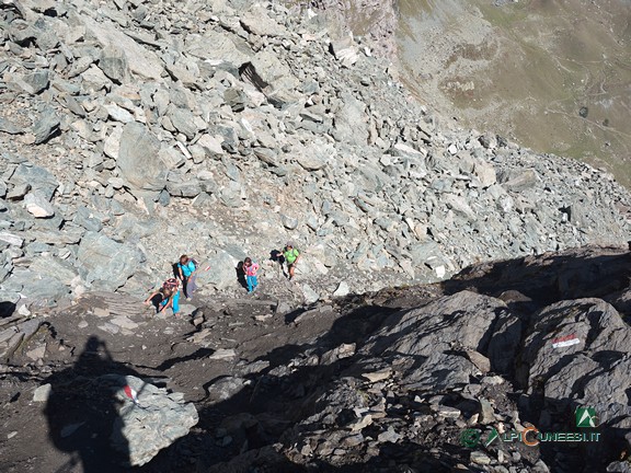 11 - Il ripido canalone che scende dal Rifugio Giacoletti (2021)