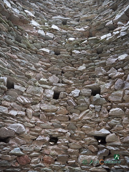 11 - L'interno della Torre dei Saraceni (2024)