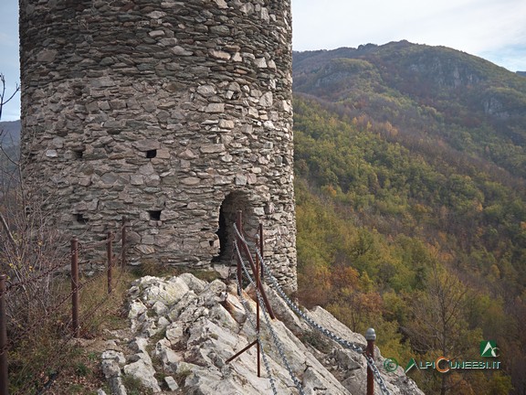 9 - L'odierno ingresso della Torre dei Saraceni (2024)